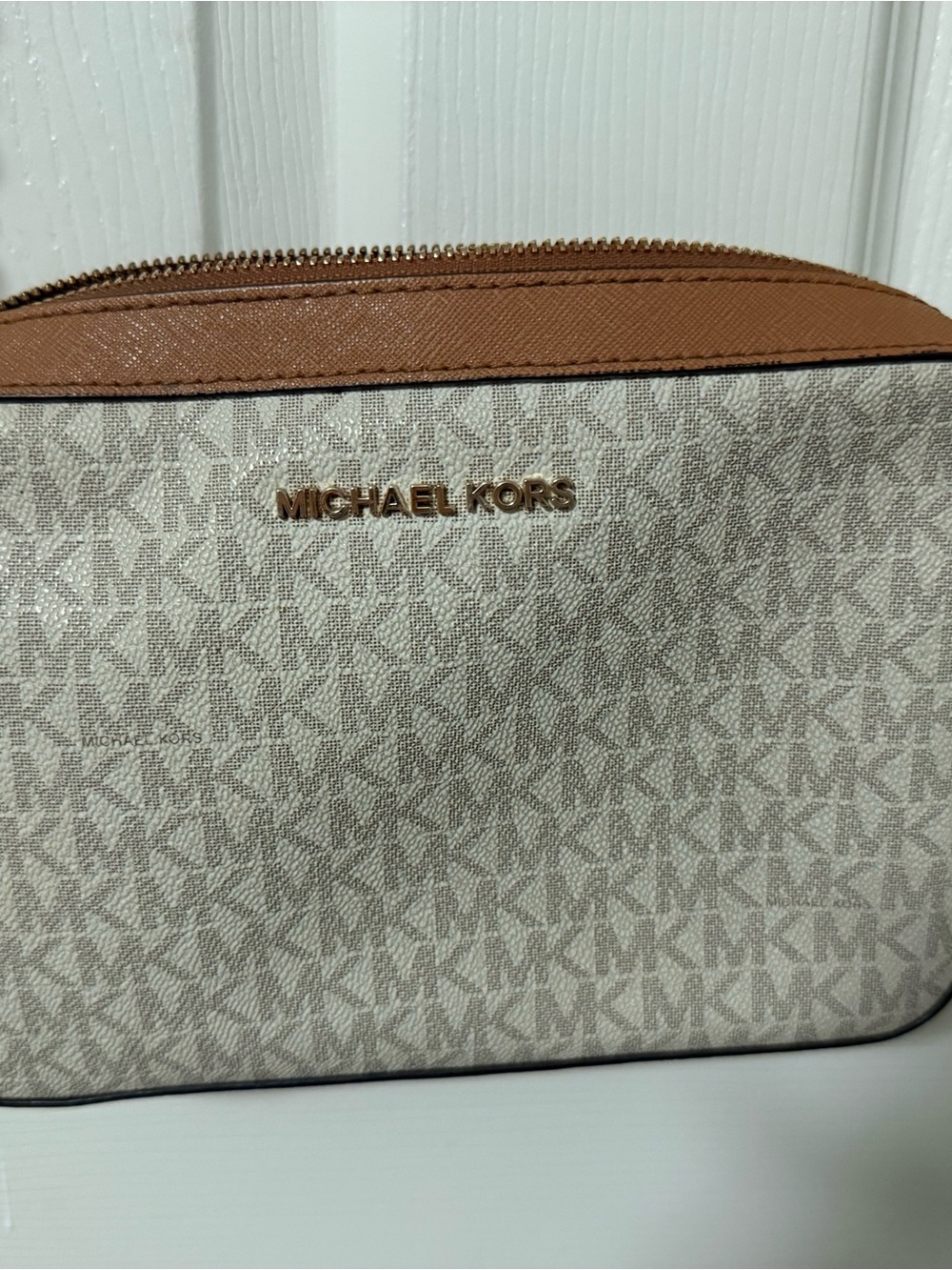 Michael Kors Men’s Logo Toiletry Pouch - Cream and Brown